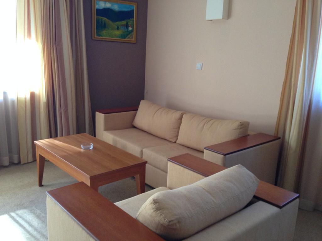 Royal House Apartments Tmf Pamporovo Szoba fotó